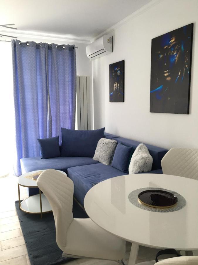 Lotus Blue Apartment Mamaia Ngoại thất bức ảnh