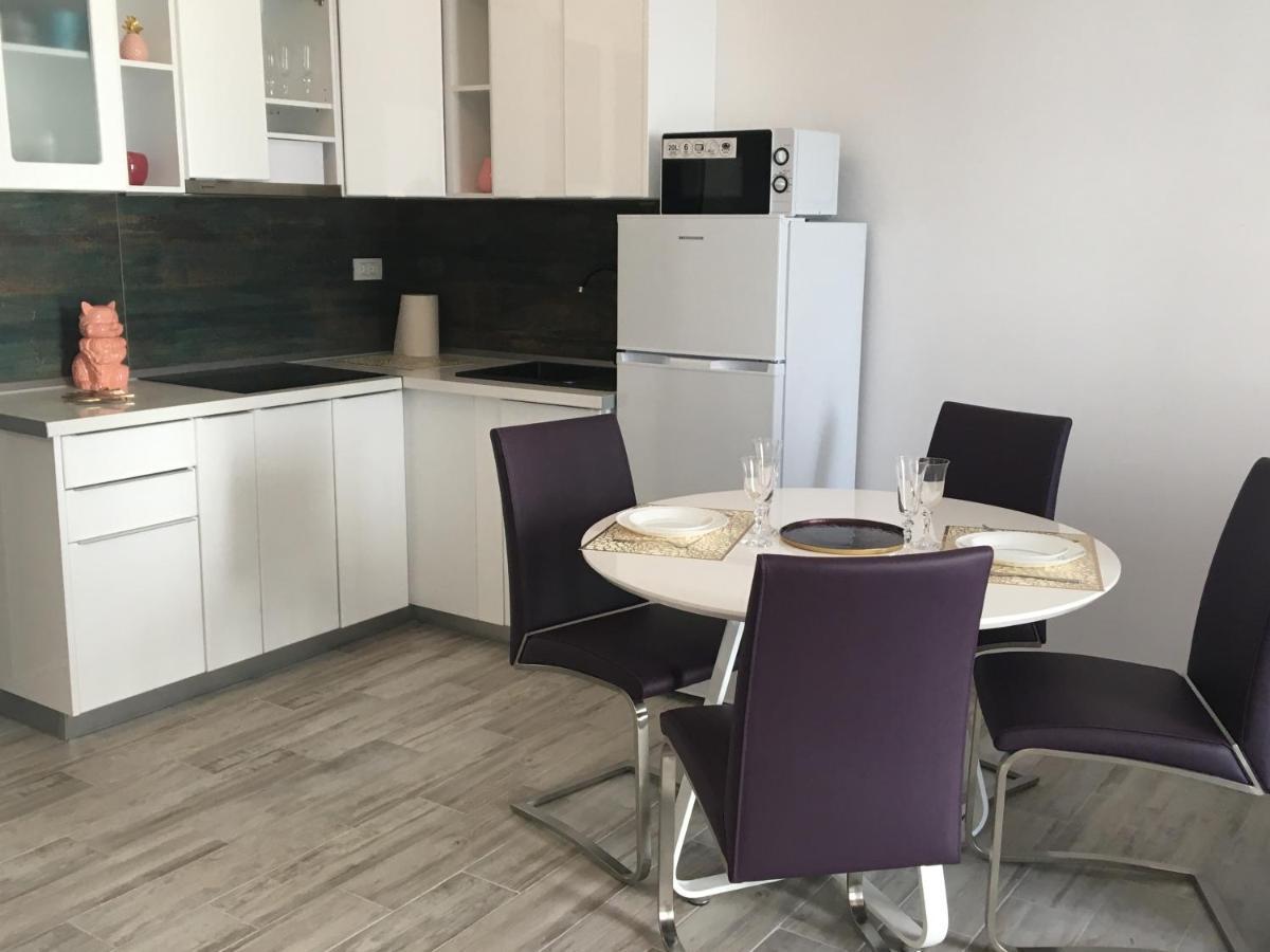 Lotus Blue Apartment Mamaia Ngoại thất bức ảnh