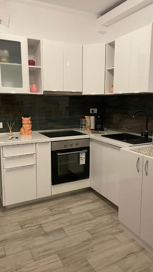 Lotus Blue Apartment Mamaia Ngoại thất bức ảnh